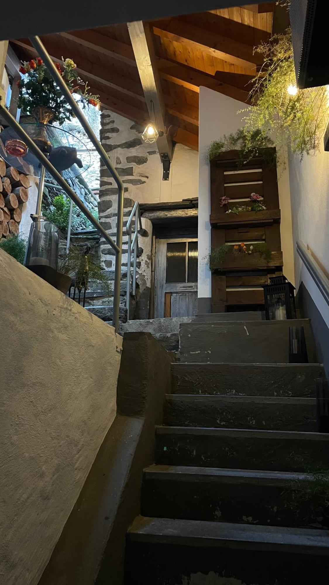 B&B Osteria Morganti Someo Exterior photo