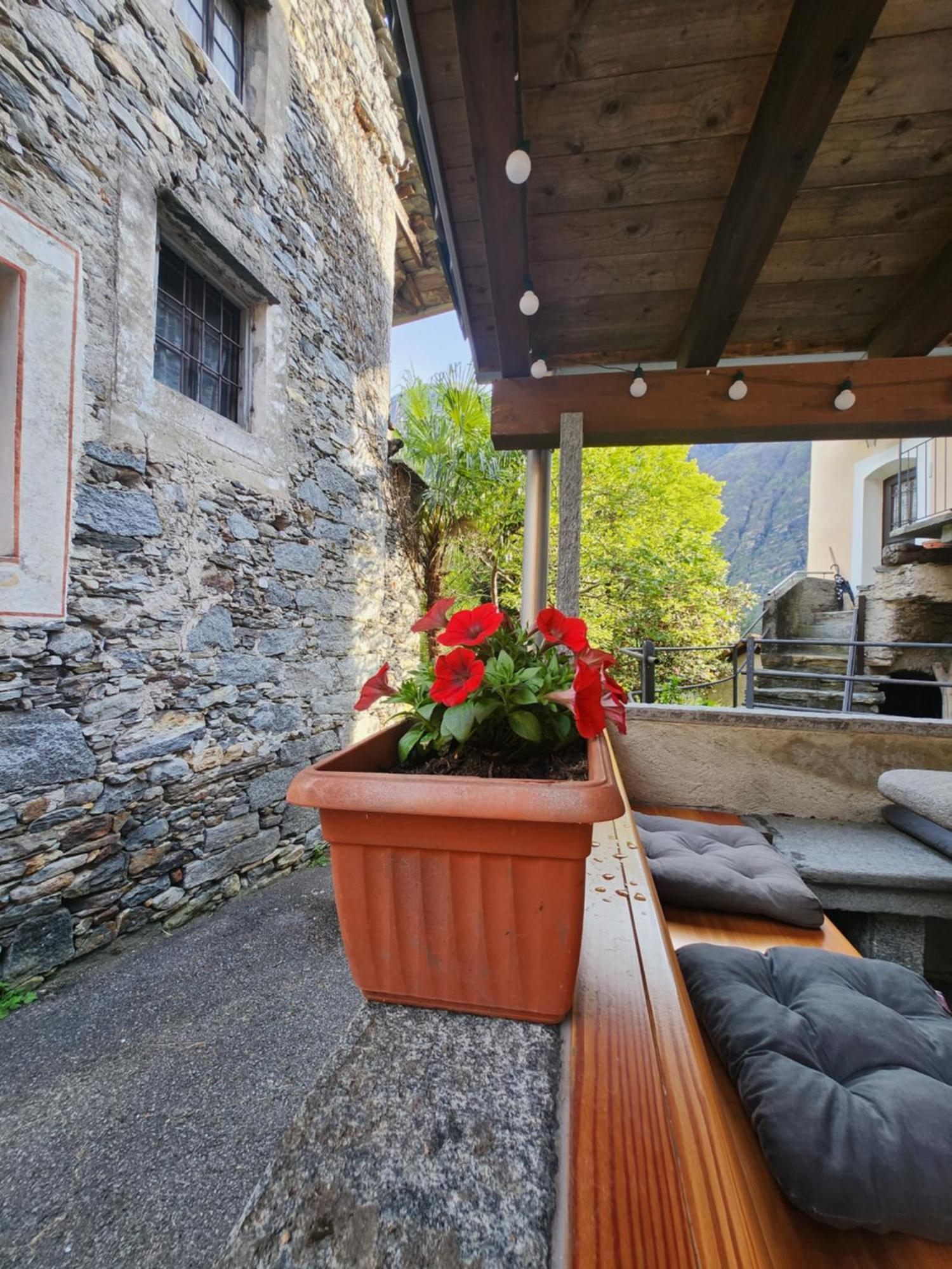 B&B Osteria Morganti Someo Exterior photo